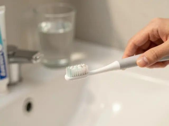 Jak se starat o keramické fazety: průvodce péčí, který prodlouží jejich životnost